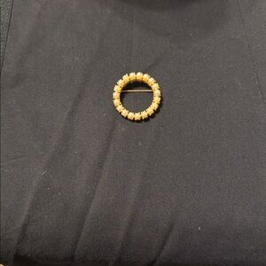 Elegant Gold and Faux Pearl Women's Brooch